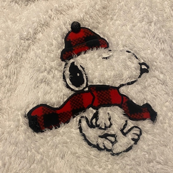 Peanuts White and Black Fleece Pajama Top - Picture 3 of 4